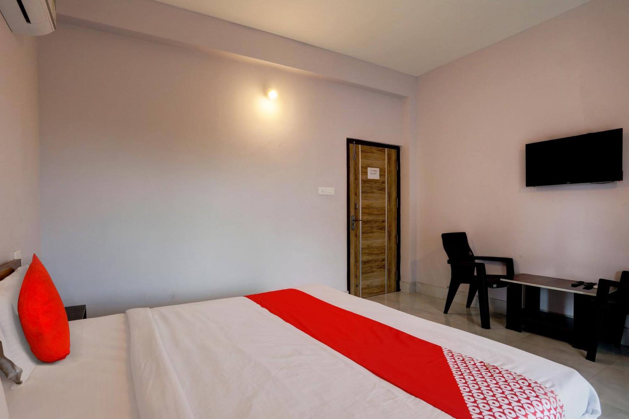 Hotel O Casa Midland Bhubaneswar Exterior photo