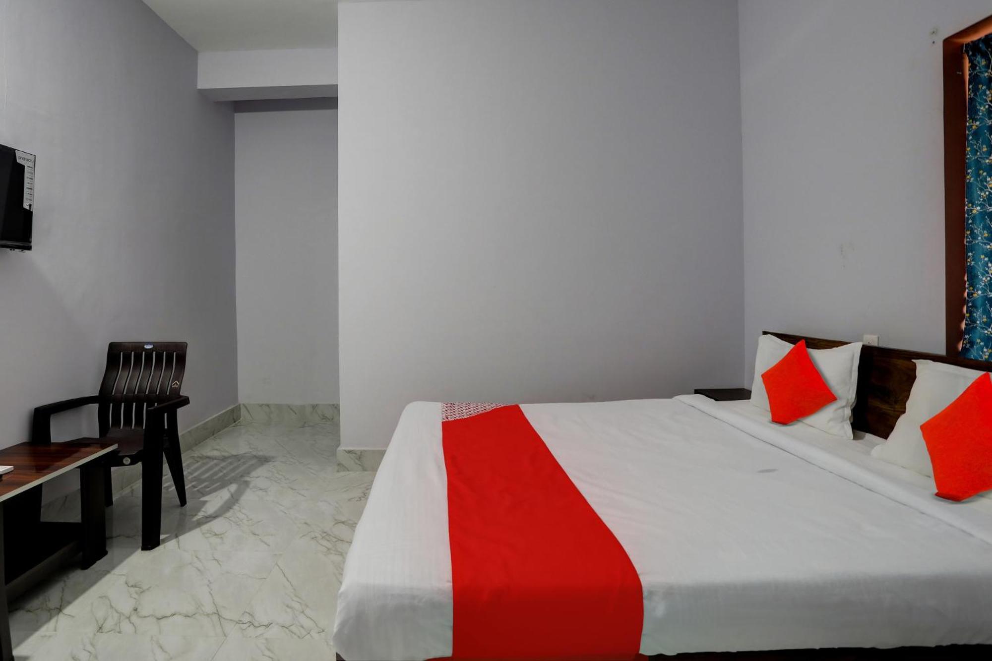 Hotel O Casa Midland Bhubaneswar Exterior photo