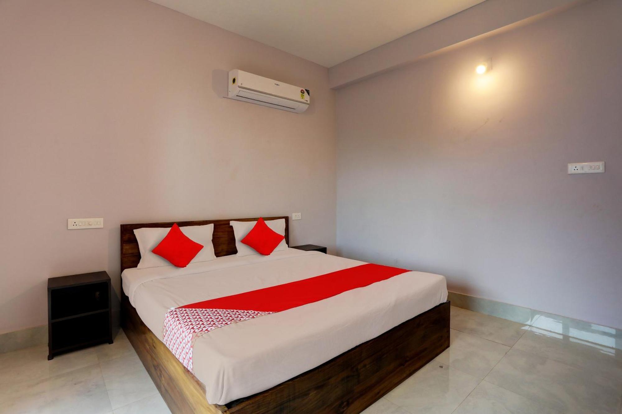 Hotel O Casa Midland Bhubaneswar Exterior photo